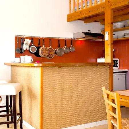 Avec Piscine A - 32 M² *