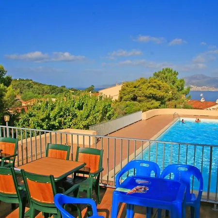 Avec Piscine A 32 M² 波尔蒂乔