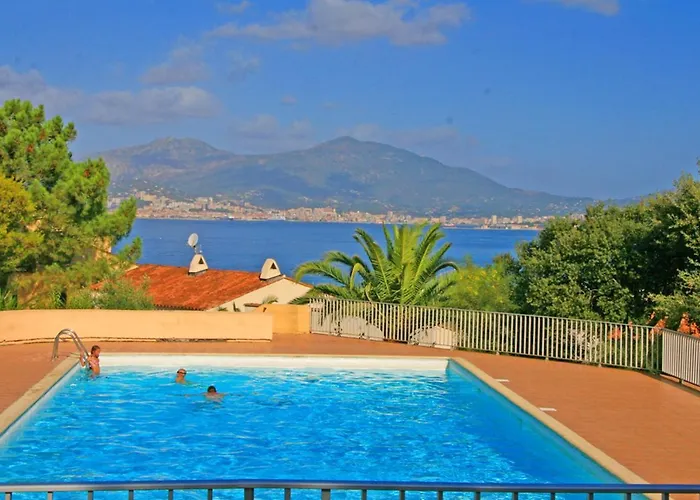 Avec Piscine A - 32 M² Lägenhet