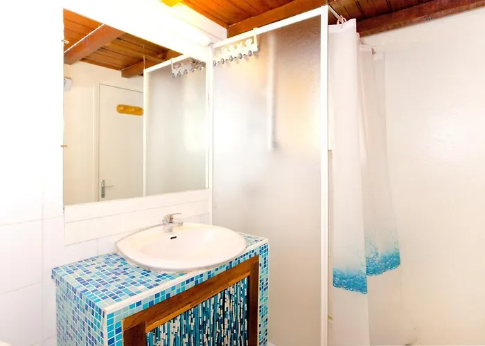Avec Piscine A - 32 M² *